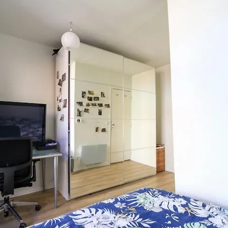 Appartement And Bright Equiped Triplex With Wifi *